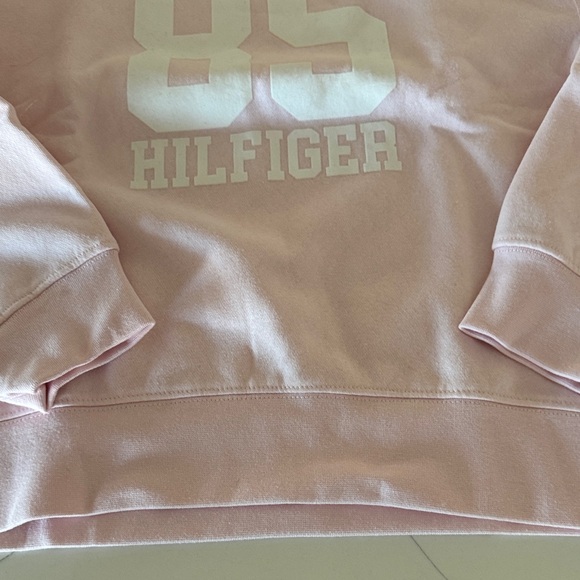 Tommy Hilfiger Light Pink Crewneck - Picture 4 of 6